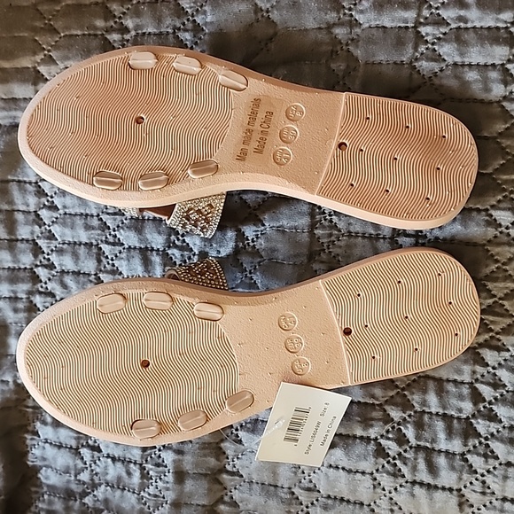 Gold Lia shoes - Picture 3 of 3